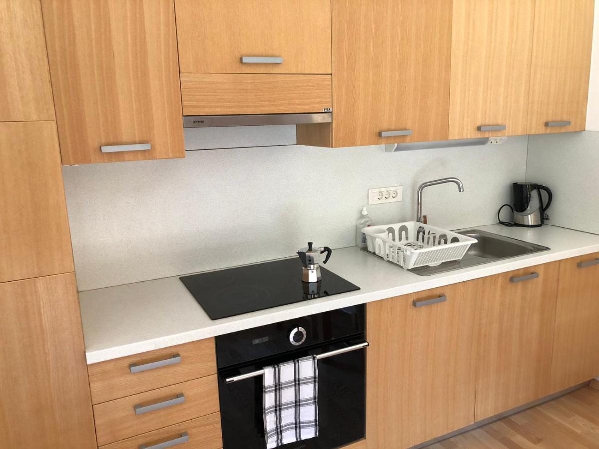 Apartma Runi Pod Zlato Lisico Pekre Luaran gambar
